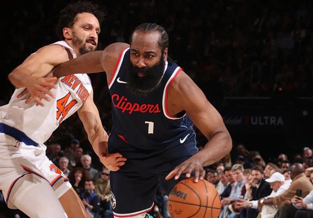 包含热火鏖战鹈鹕，伦纳德爆发神勇的词条