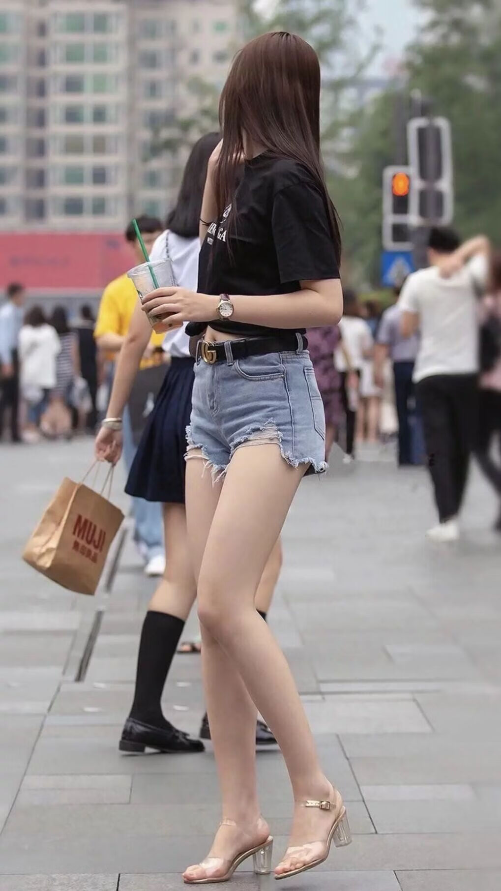 郁金香未开,高原风暴席卷D组,厄瓜多尔大胜荷兰,布罗佐维奇致命一击点燃2026世界杯